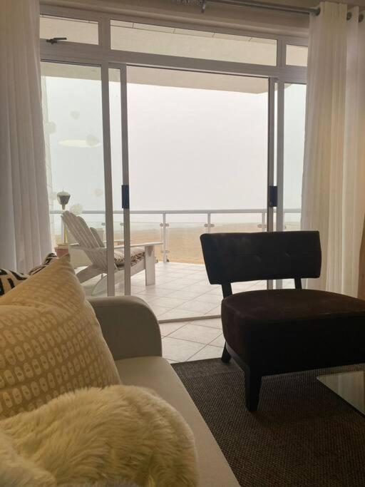A Zen And Chic Beachfront Apartment Swakopmund Exterior photo