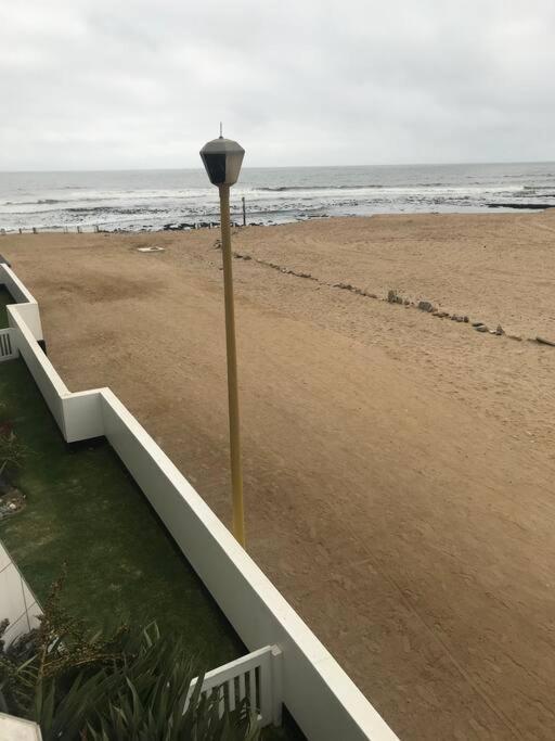 A Zen And Chic Beachfront Apartment Swakopmund Exterior photo